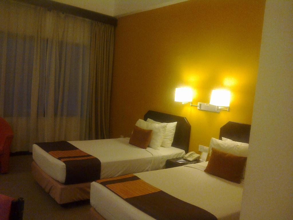 Rhr Hotel At Uniten Kajang Oda fotoğraf