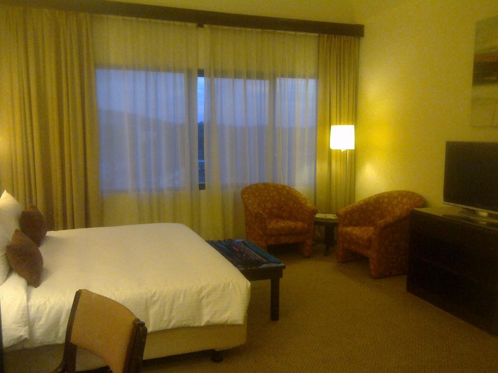 Rhr Hotel At Uniten Kajang Oda fotoğraf