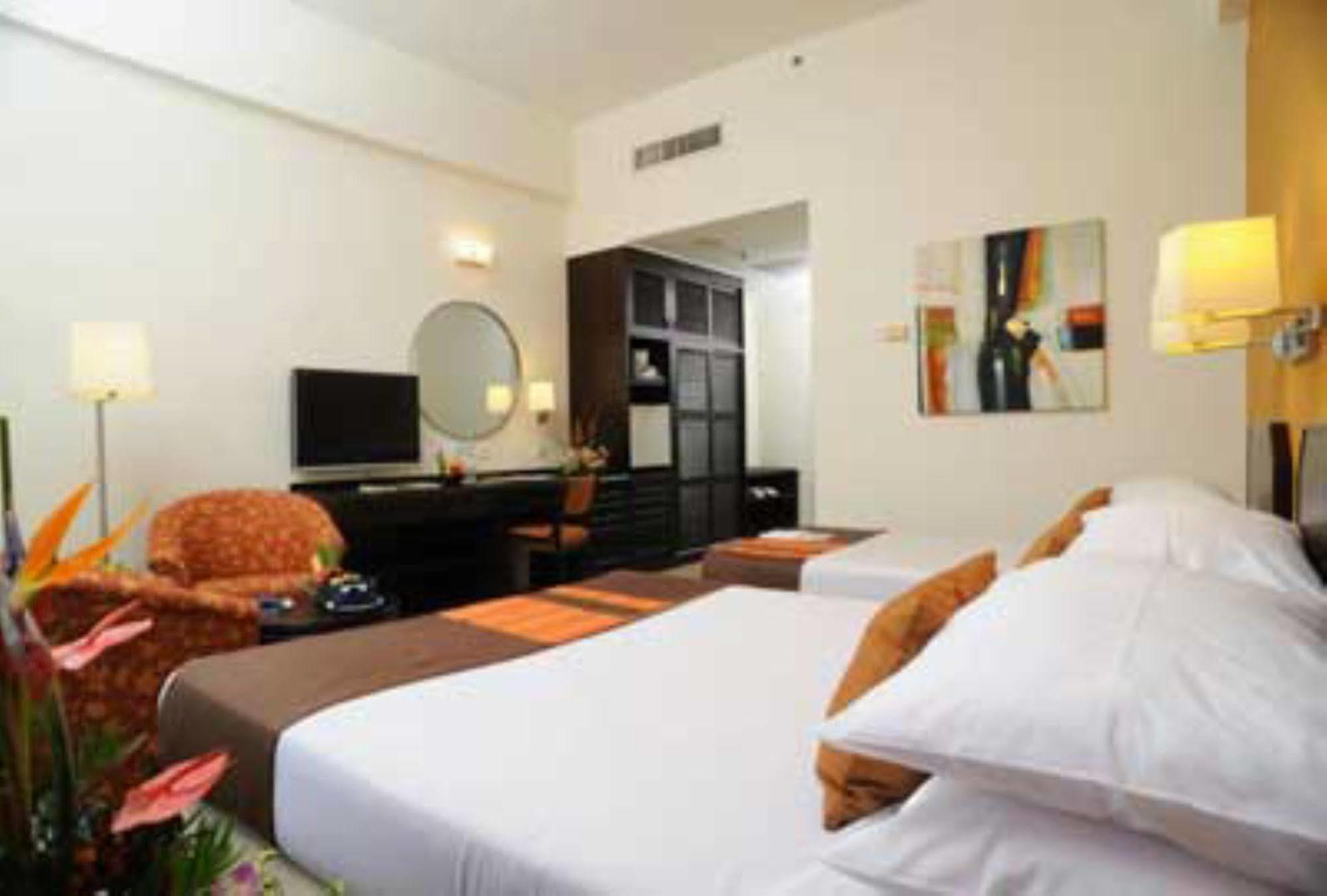 Rhr Hotel At Uniten Kajang Dış mekan fotoğraf