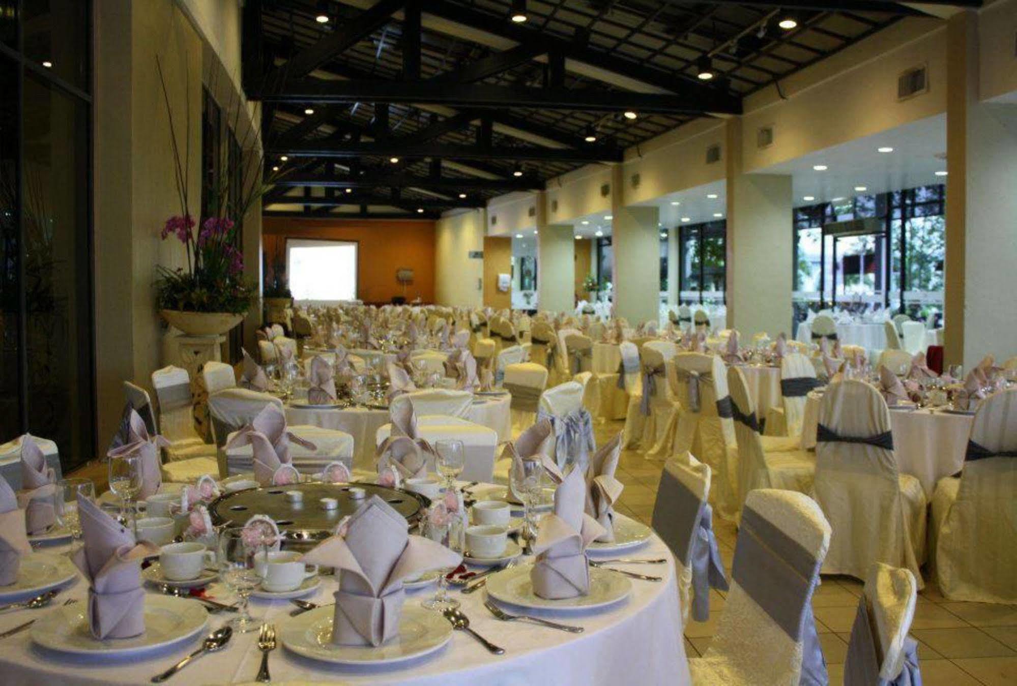Rhr Hotel At Uniten Kajang Dış mekan fotoğraf