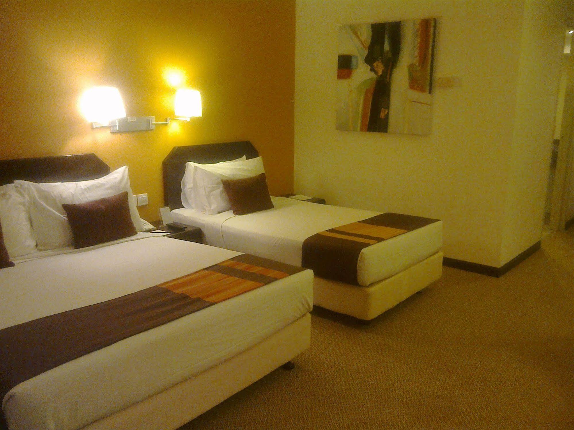 Rhr Hotel At Uniten Kajang Dış mekan fotoğraf
